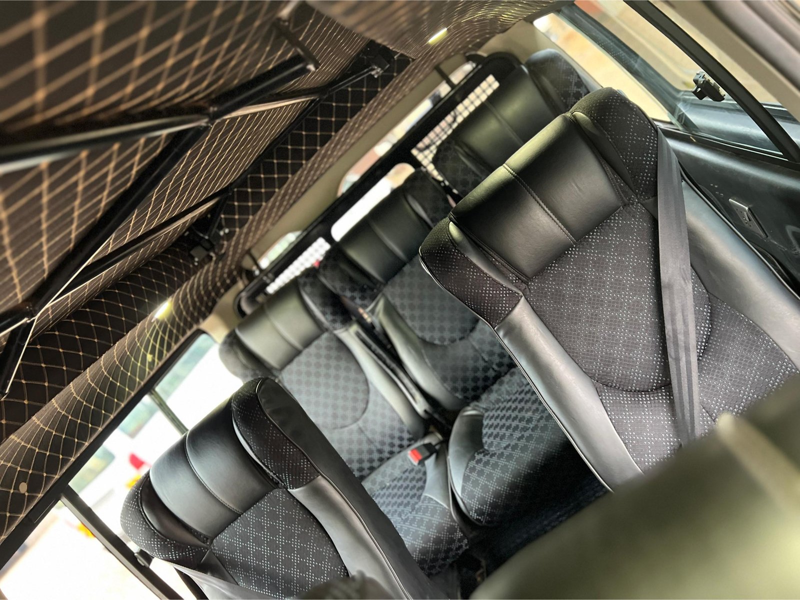 safari-van-for-hire-in-uganda